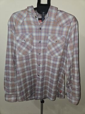 Wrangler Men's Long-Sleeve Plaid Button-Up Shirt - Light Blue/Red XL